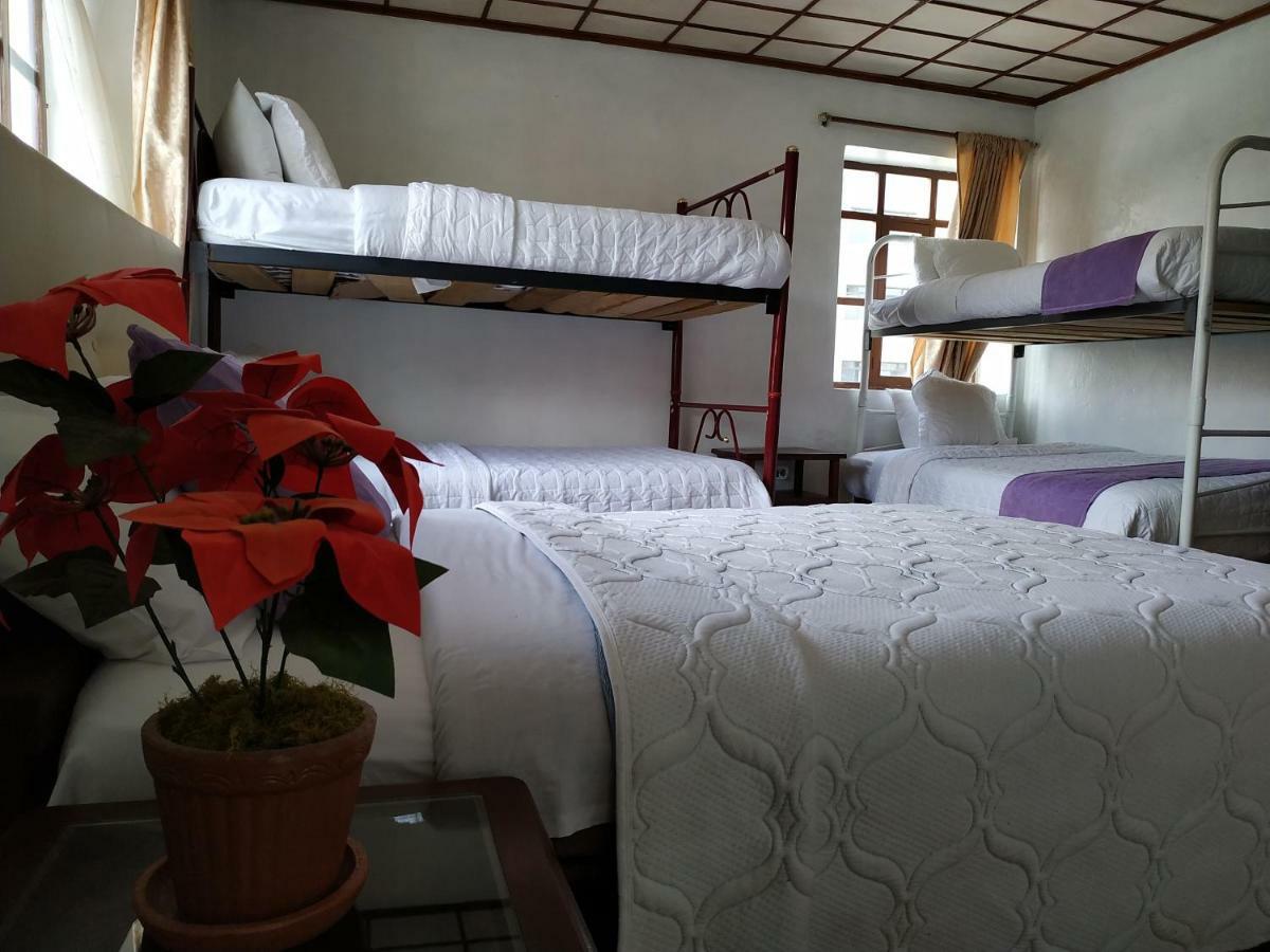 Aleida'S Hostal Puembo Exterior photo