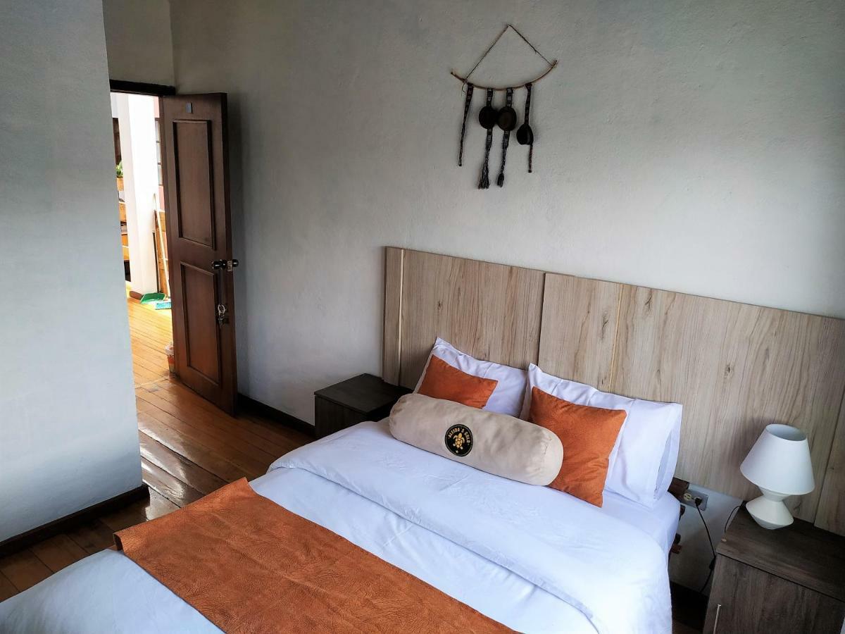 Aleida'S Hostal Puembo Exterior photo